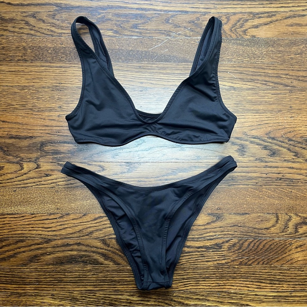 Skims Signature Swim Plunge Bikini Top & Tanga Bikini Bottom | Onyx | Black